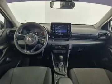 TOYOTA YARIS 1 5-l-VVT-i Hybrid CVT Comfort