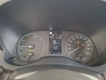 TOYOTA YARIS 1 5-l-VVT-i Hybrid CVT Comfort