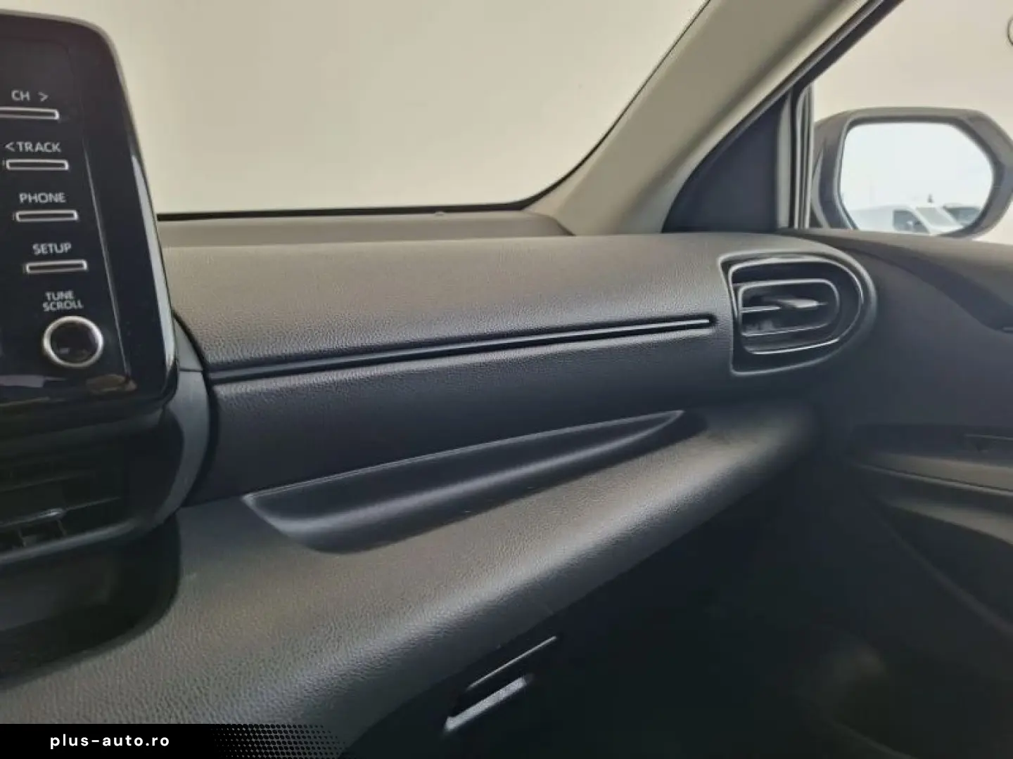 TOYOTA YARIS 1 5-l-VVT-i Hybrid CVT Comfort