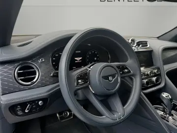 Bentley Bentayga V8 -1.HAND-BLACKLINE -BENTLEY