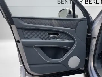 Bentley Bentayga V8 -1.HAND-BLACKLINE -BENTLEY