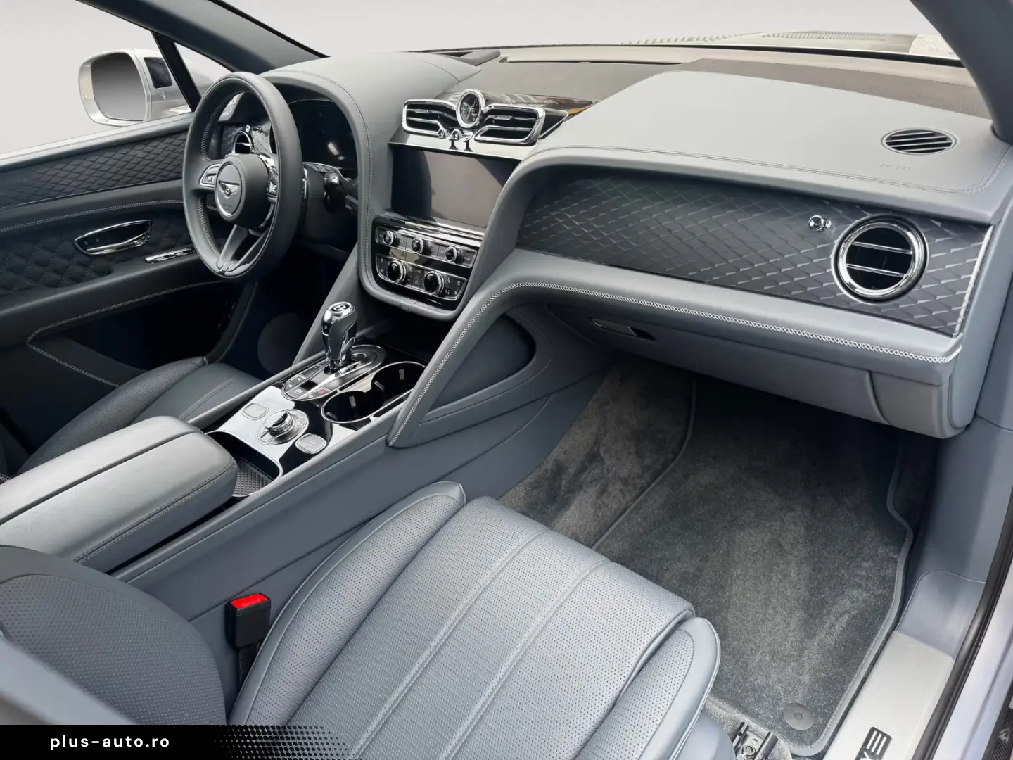 Bentley Bentayga V8 -1.HAND-BLACKLINE -BENTLEY