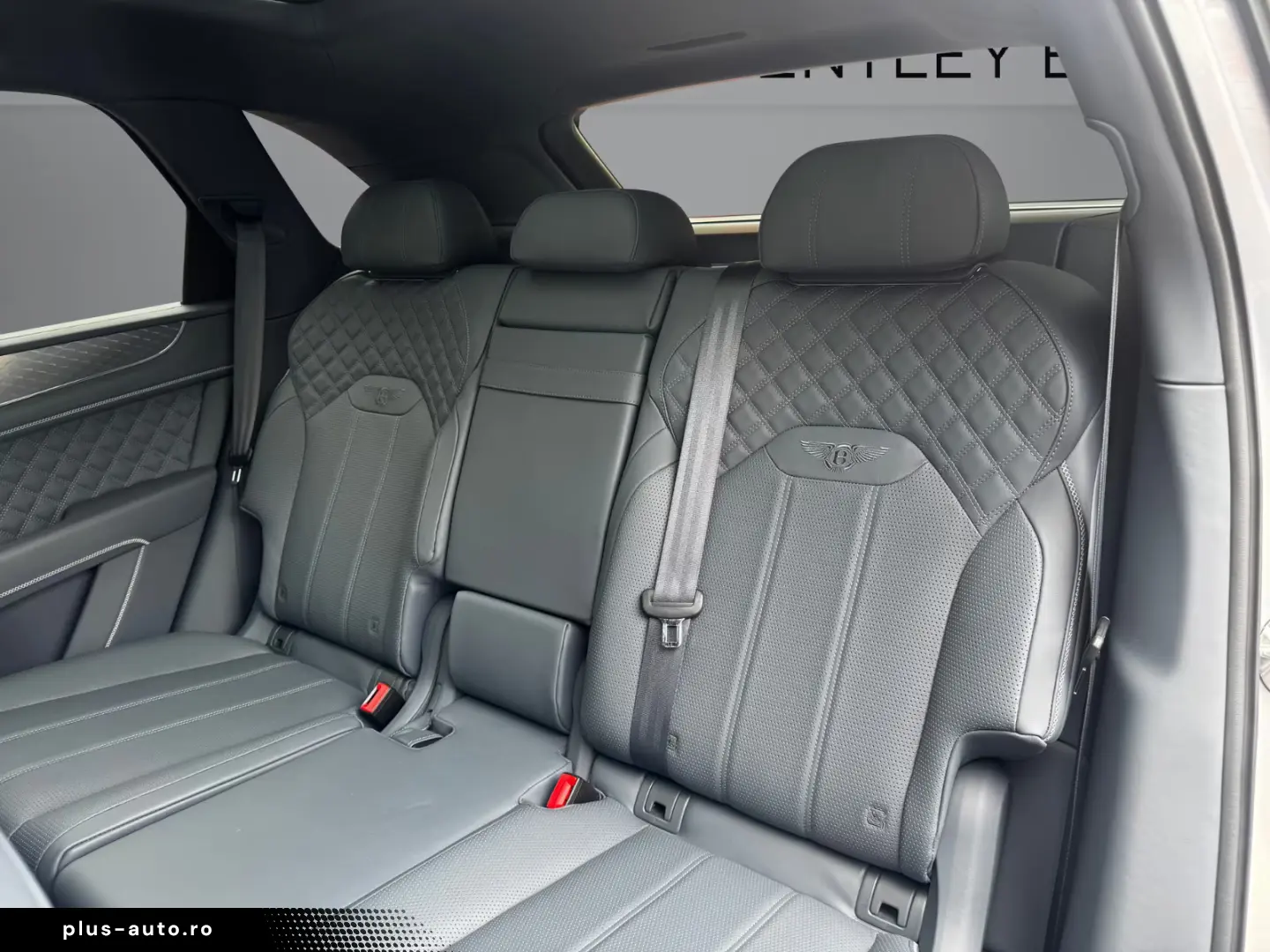 Bentley Bentayga V8 -1.HAND-BLACKLINE -BENTLEY