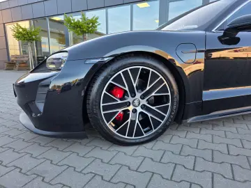 Porsche Taycan 4 S  HuD Matrix Pano Massage 360