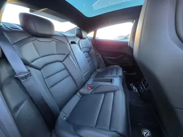 Porsche Taycan 4 S  HuD Matrix Pano Massage 360