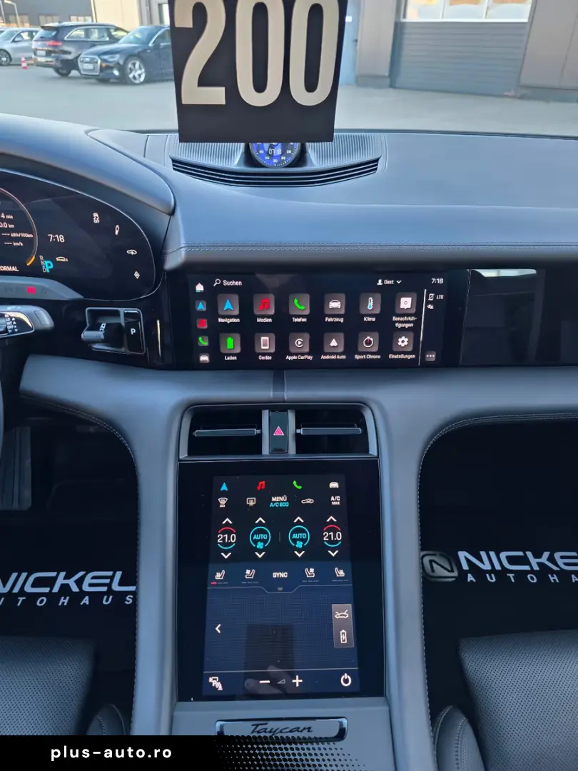 Porsche Taycan 4 S  HuD Matrix Pano Massage 360