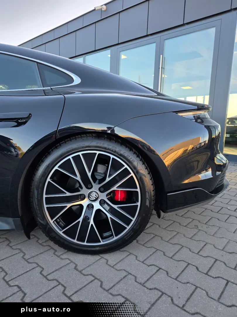 Porsche Taycan 4 S  HuD Matrix Pano Massage 360