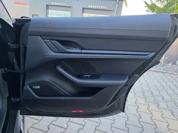Porsche Taycan 4 S  HuD Matrix Pano Massage 360