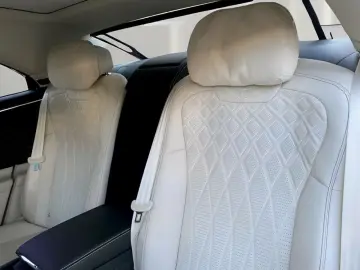 Bentley Flying Spur Flying Spur Hybrid