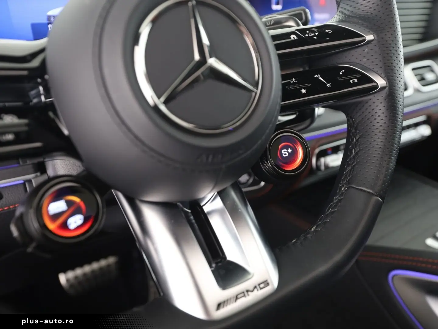 MERCEDES-BENZ GLE 53 AMG 4M  Night Pano AHK Burmester 360