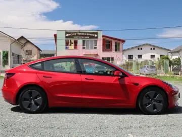 Tesla Model 3 Standard Reichweite Plus Hinterradantrieb
