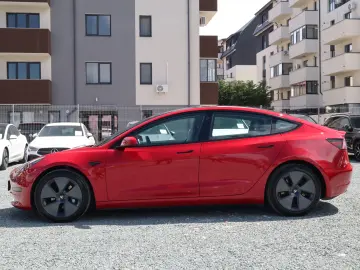 Tesla Model 3 Standard Reichweite Plus Hinterradantrieb