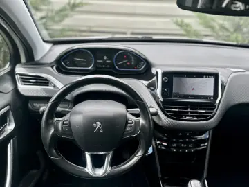 Peugeot 2008 2018 134.000km Carplay  Rate Garantie