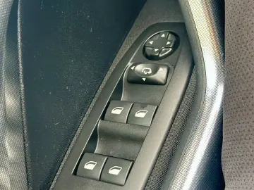 Peugeot 2008 2018 134.000km Carplay  Rate Garantie