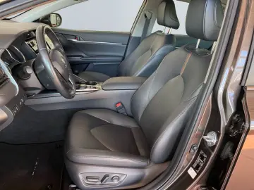TOYOTA Camry Business Edition  Leder el. Sitze CAM SHZ