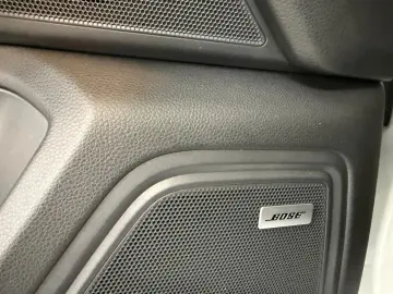 PORSCHE Macan S 360   LUFTFAHRWERK PANO 18-Wege AHK