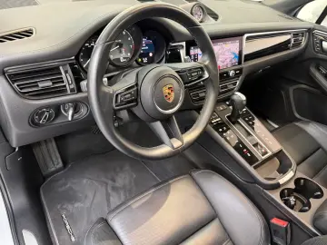 PORSCHE Macan S 360   LUFTFAHRWERK PANO 18-Wege AHK