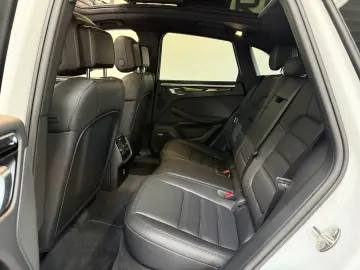 PORSCHE Macan S 360   LUFTFAHRWERK PANO 18-Wege AHK