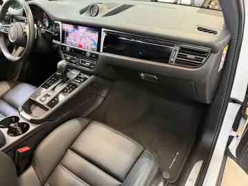 PORSCHE Macan S 360   LUFTFAHRWERK PANO 18-Wege AHK