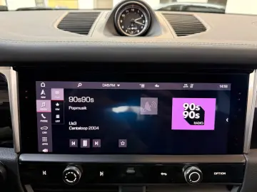 PORSCHE Macan S 360   LUFTFAHRWERK PANO 18-Wege AHK