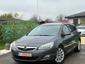 Opel Astra J