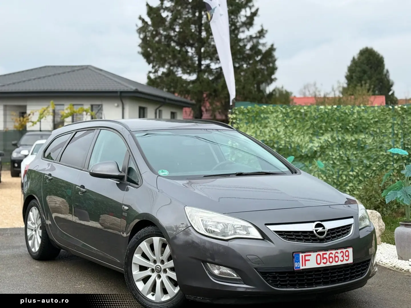 Opel Astra J