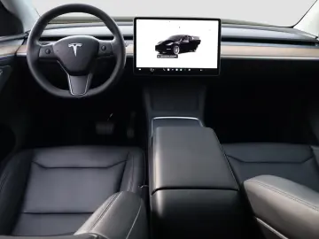 Tesla Model Y Long Range RWD Premium