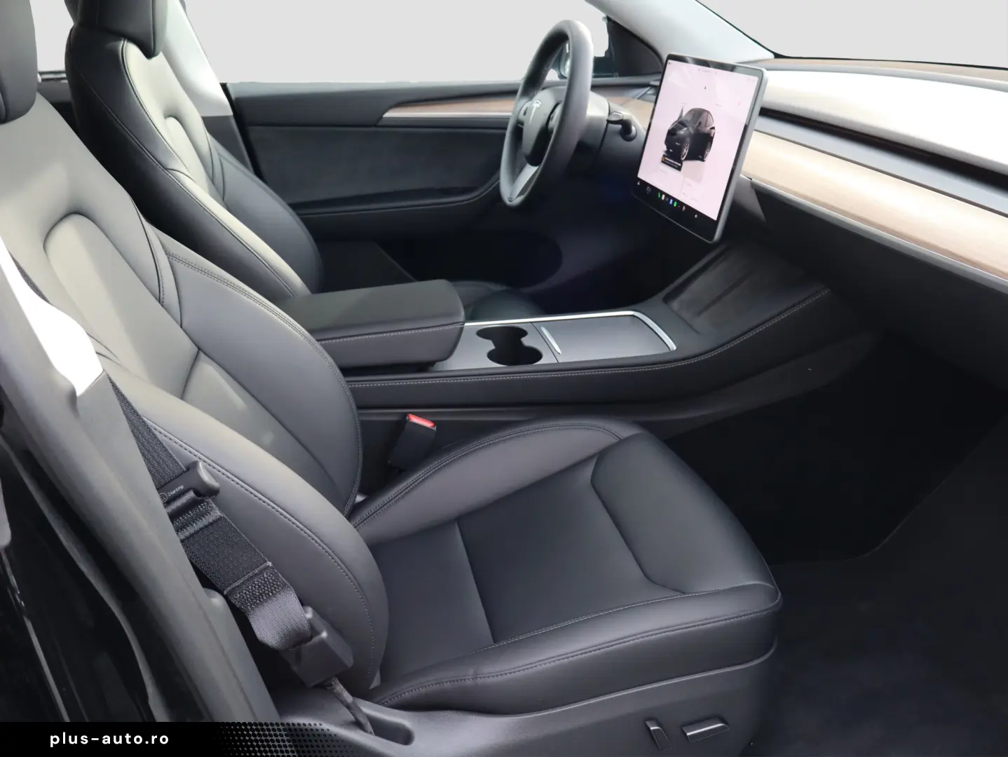 Tesla Model Y Long Range RWD Premium
