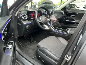 MERCEDES-BENZ C C200 Avantgarde Pano