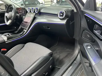MERCEDES-BENZ C C200 Avantgarde Pano