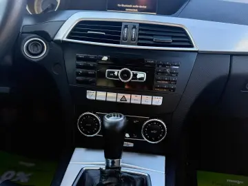 Mercedes C200