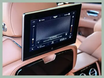 Bentley Bentayga V8 Azure