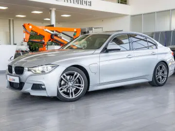 BMW Seria 3 330E IPERFORMANCE