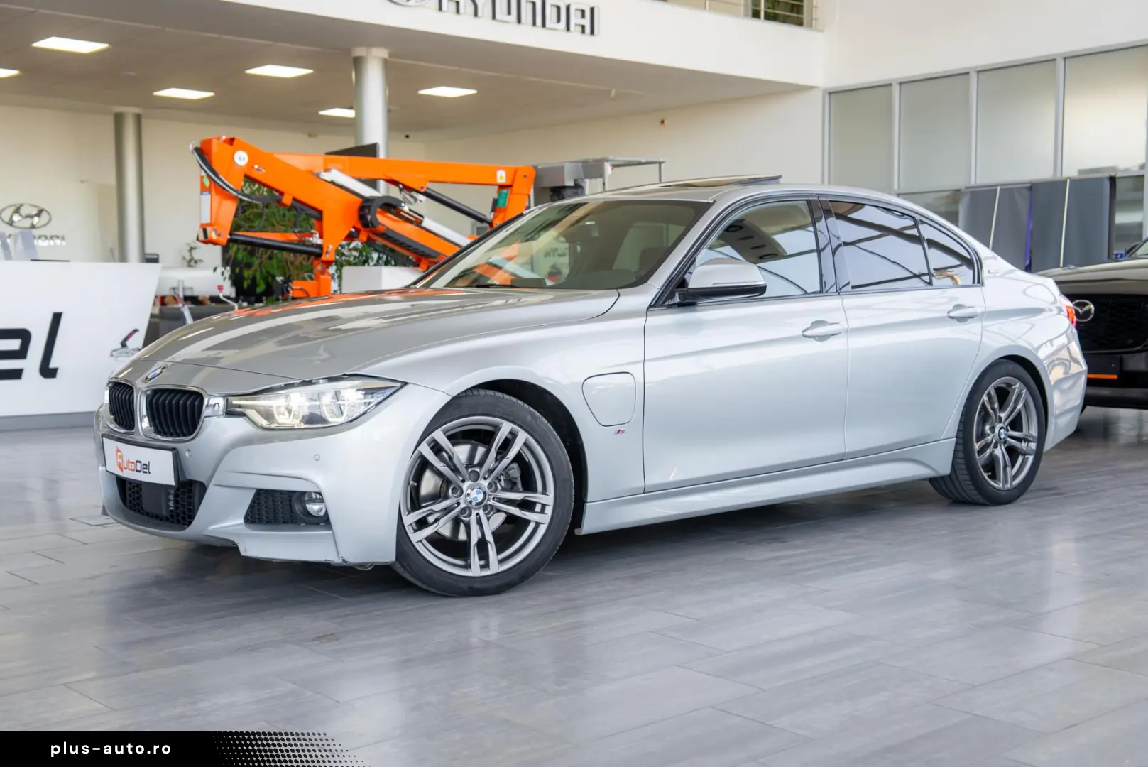 BMW Seria 3 330E IPERFORMANCE
