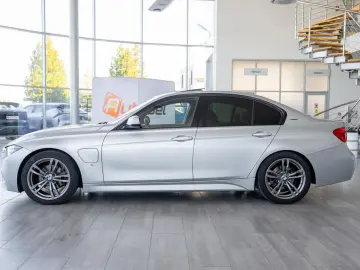 BMW Seria 3 330E IPERFORMANCE