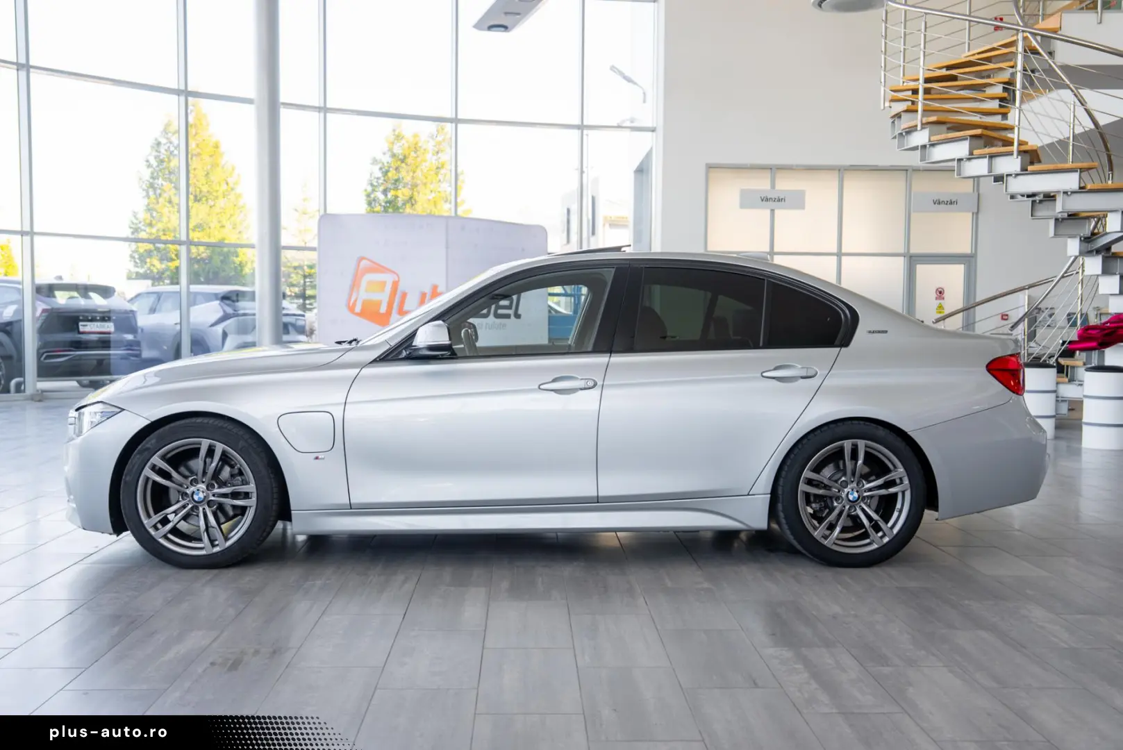BMW Seria 3 330E IPERFORMANCE