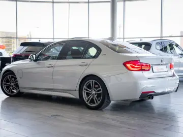 BMW Seria 3 330E IPERFORMANCE