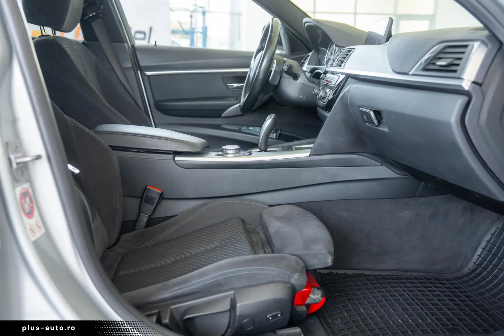 BMW Seria 3 330E IPERFORMANCE