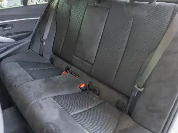 BMW Seria 3 330E IPERFORMANCE