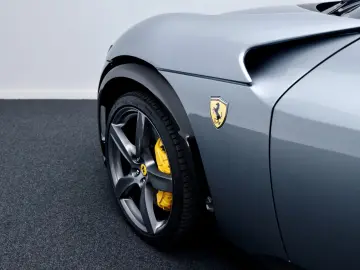 FERRARI Purosangue      Ferrari Frankfurt