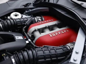 FERRARI Purosangue      Ferrari Frankfurt