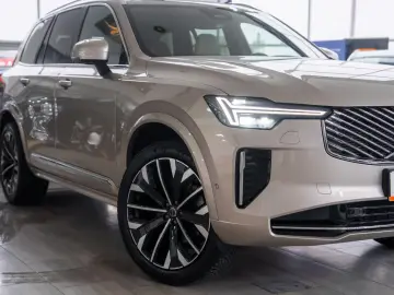 Volvo XC 90