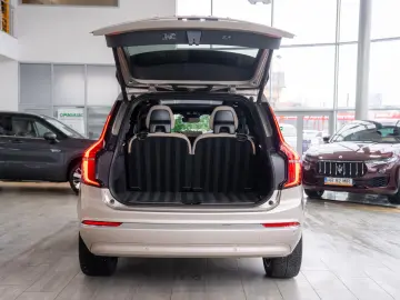 Volvo XC 90