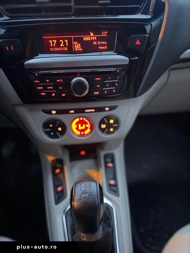 Peugeot 301