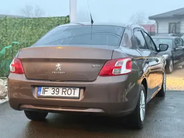 Peugeot 301