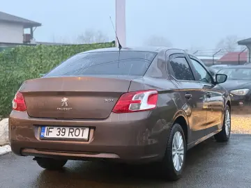 Peugeot 301