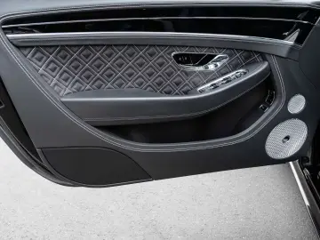Bentley Continental GT W12 Speed Onyx  Akrapovic Exhaust
