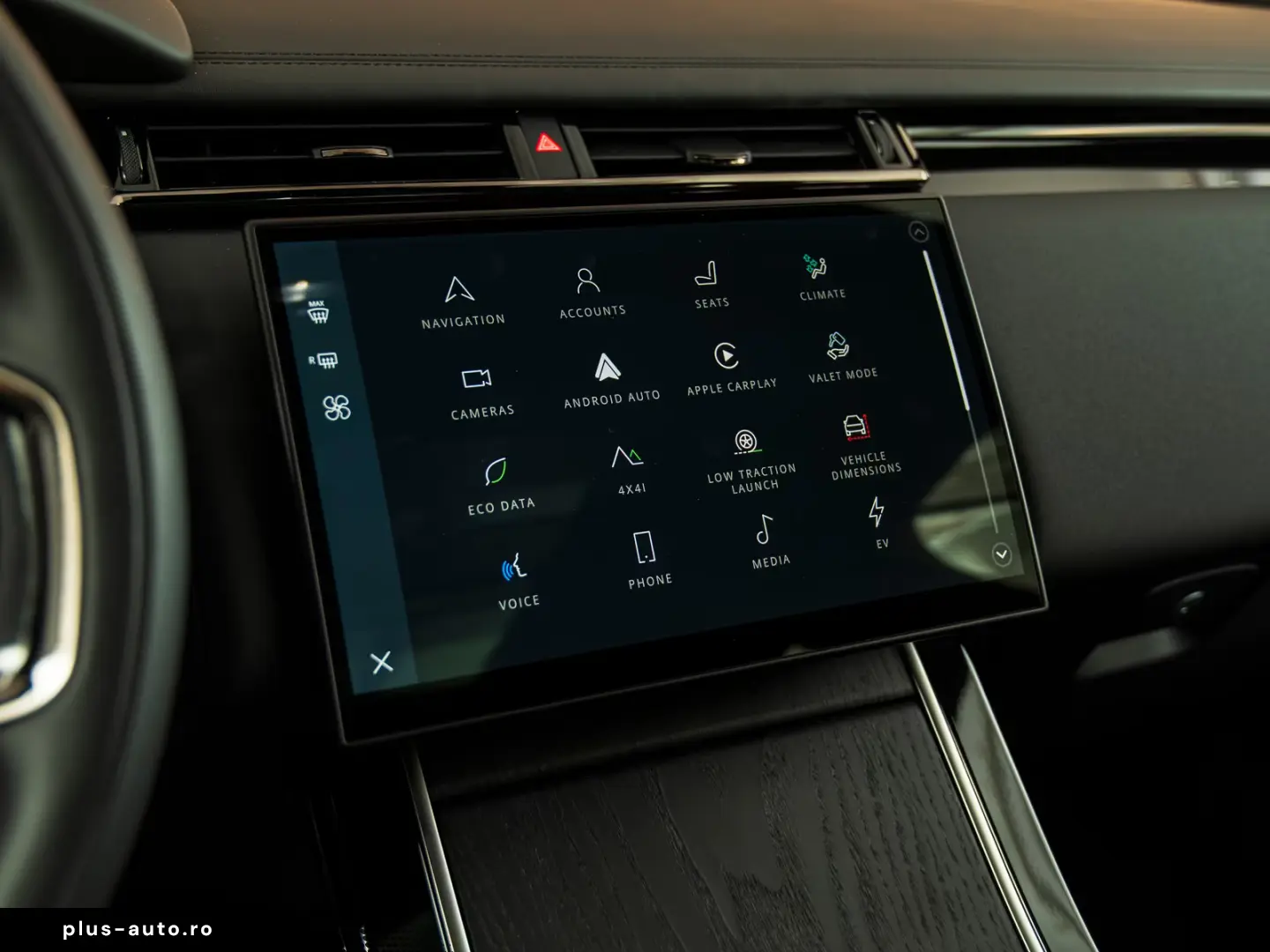 Land Rover Range Rover Velar R-DYNAMIC SE P400e PANO-21