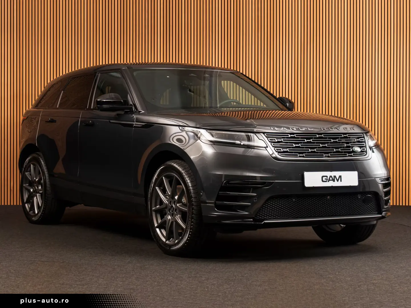 Land Rover Range Rover Velar R-DYNAMIC SE P400e PANO-21