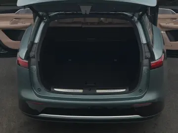 XPENG G9 Performance